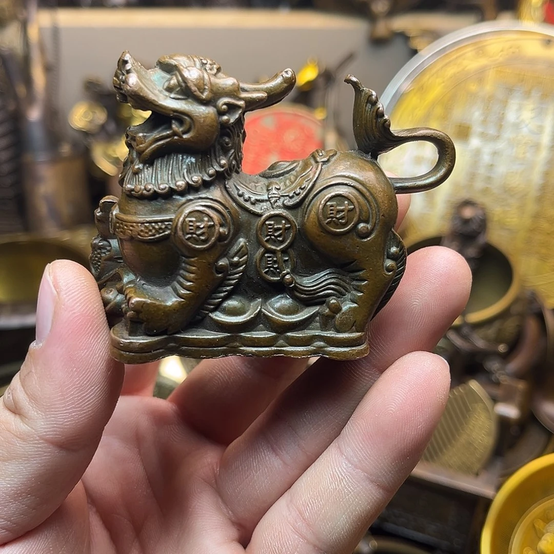 精美铜器工艺品等