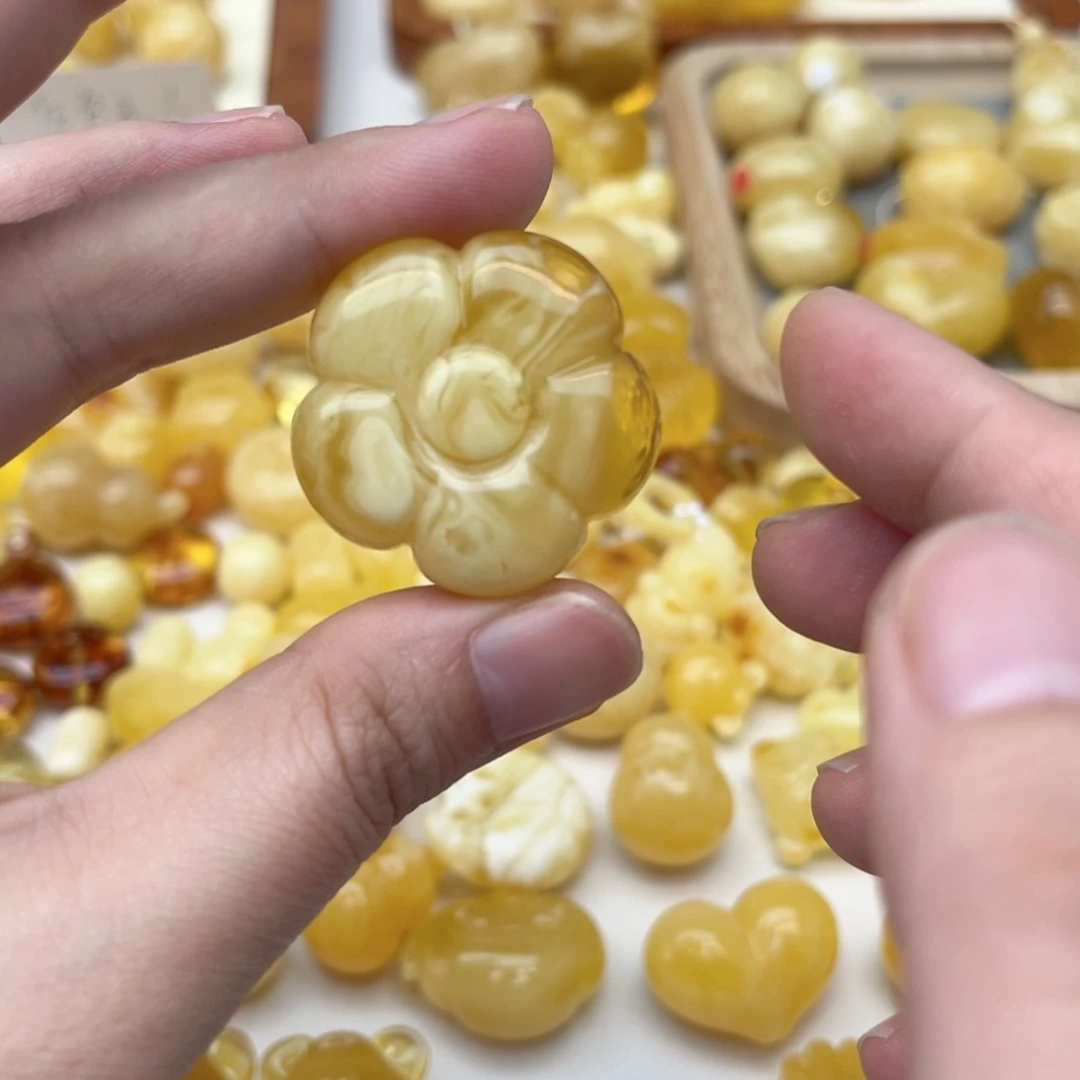 裸石蜜蜡未镶嵌配饰