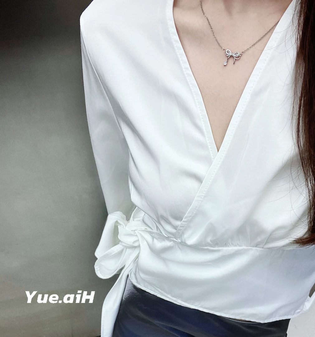 【YueAi】悦艾春季韩系纯欲上衣交叉显瘦V领短款绑带衬衫气质轻熟