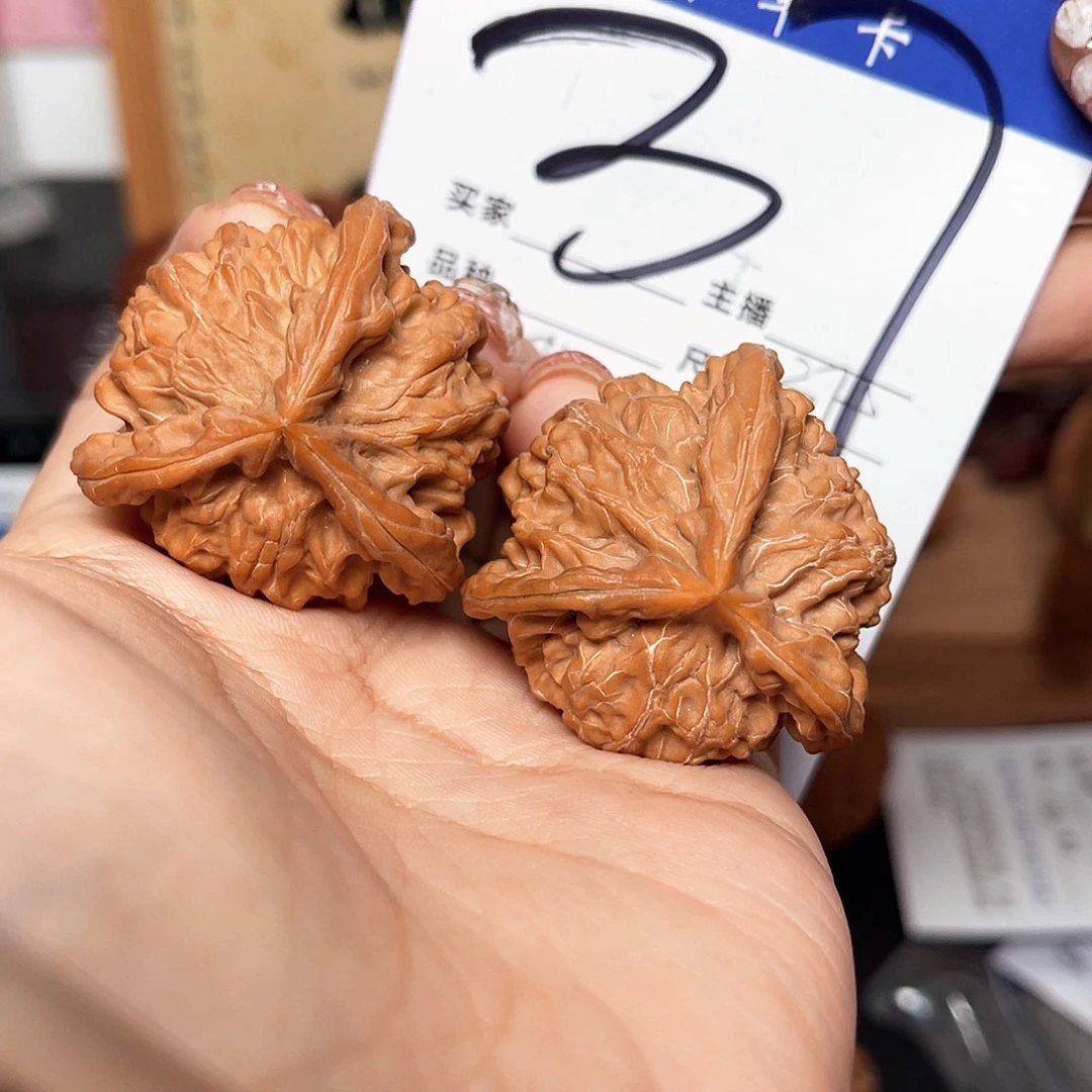 文玩核桃吊坠盘山三棱37+尺寸y