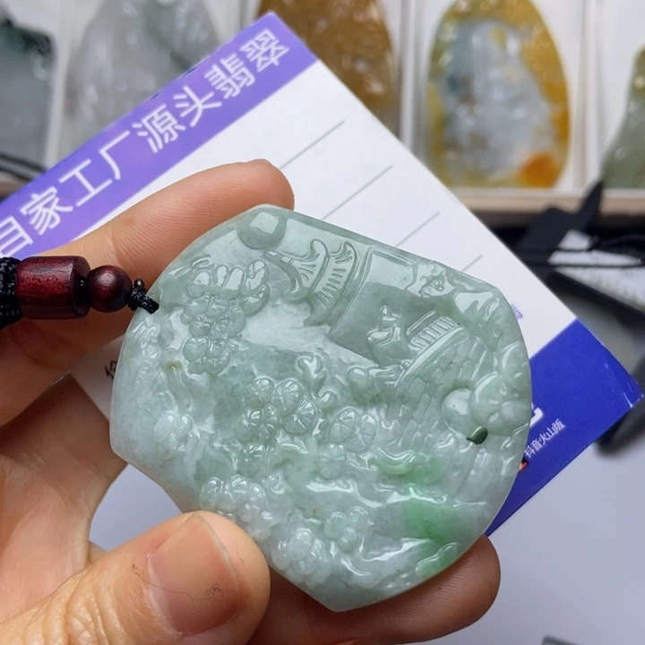 翡翠未镶嵌颈饰翡翠