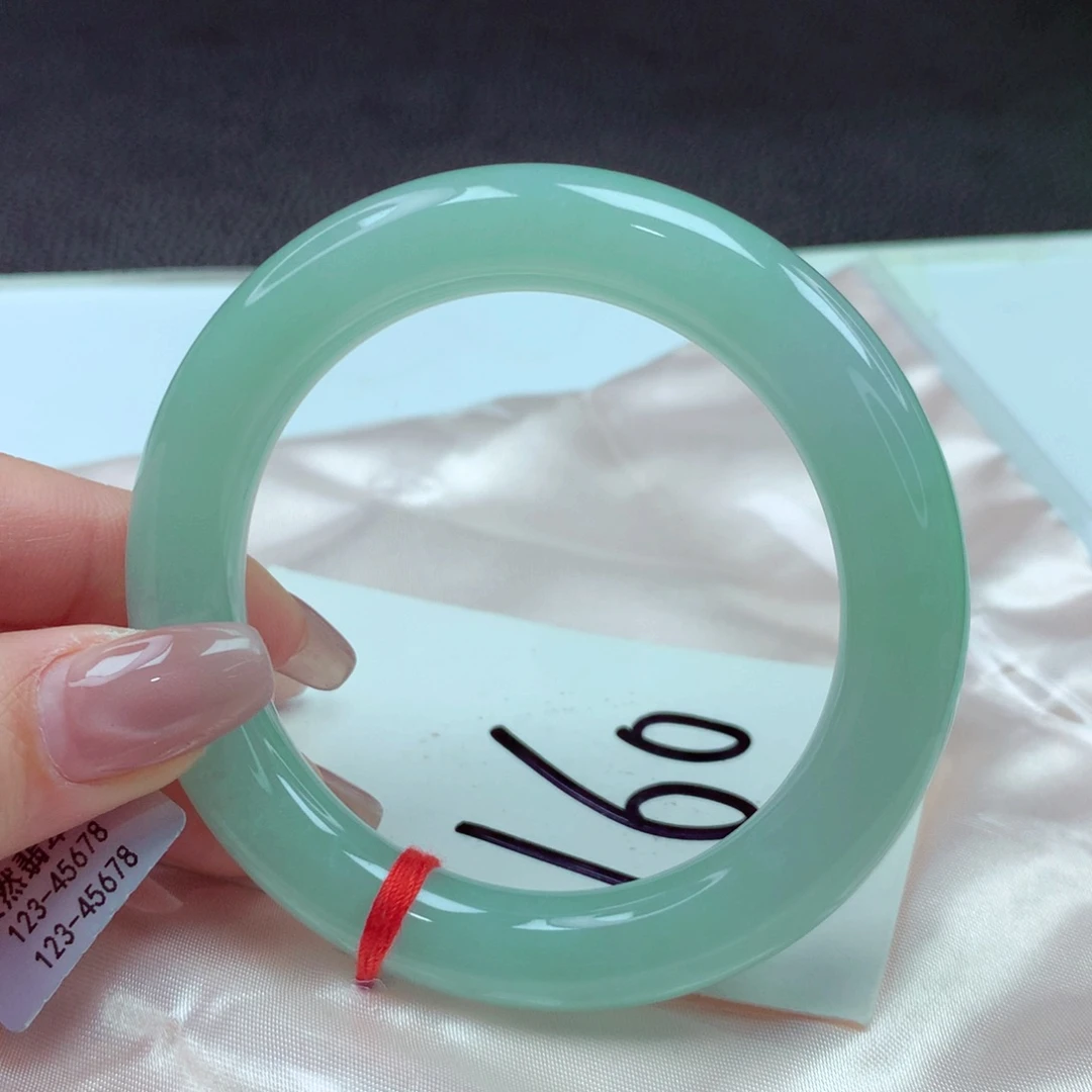 翡翠手镯未镶嵌手镯56