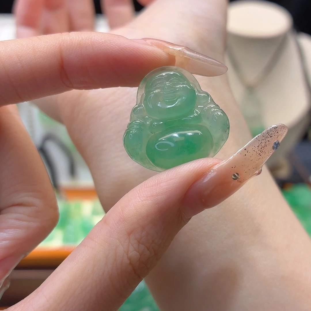 石英质玉未镶嵌颈饰