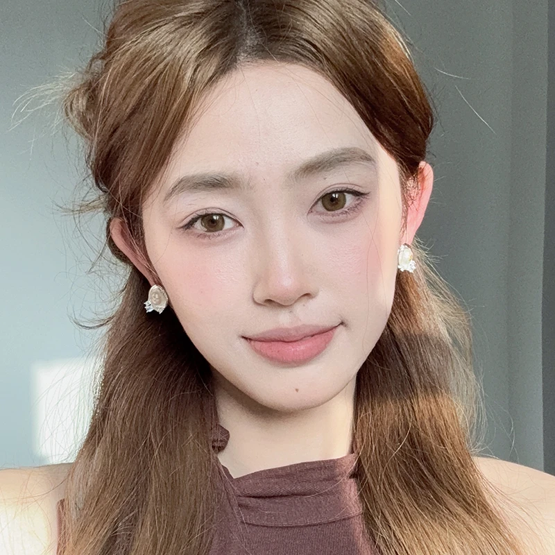 oushipei/欧诗佩 铜合金仿珍珠耳饰 镶钻天然淡水异形珍珠耳环女