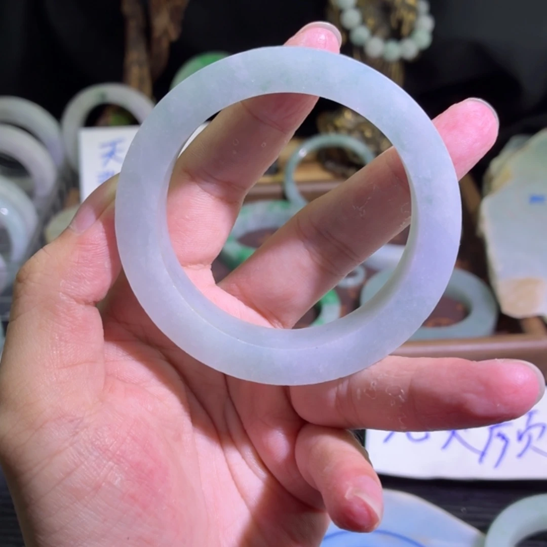 定制翡翠未镶嵌天然翡翠A货毛胚手镯