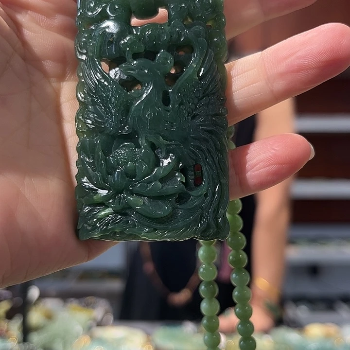 和田玉（糖玉）未镶嵌颈饰