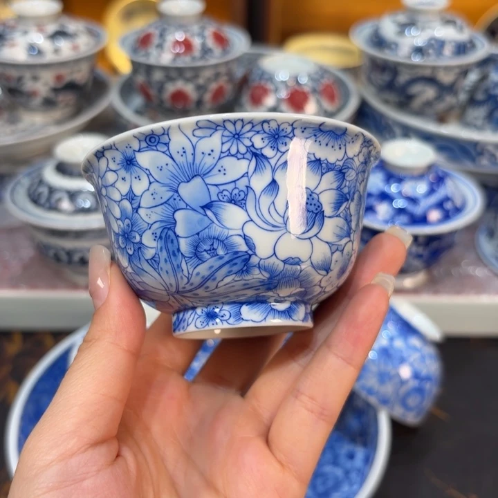 杯子…………………………………………