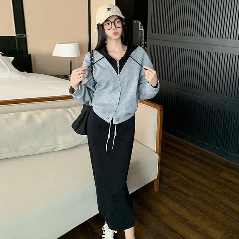 慵懒风秋季新款网红炸街爆款连帽长袖上衣开叉半身裙时尚套装女