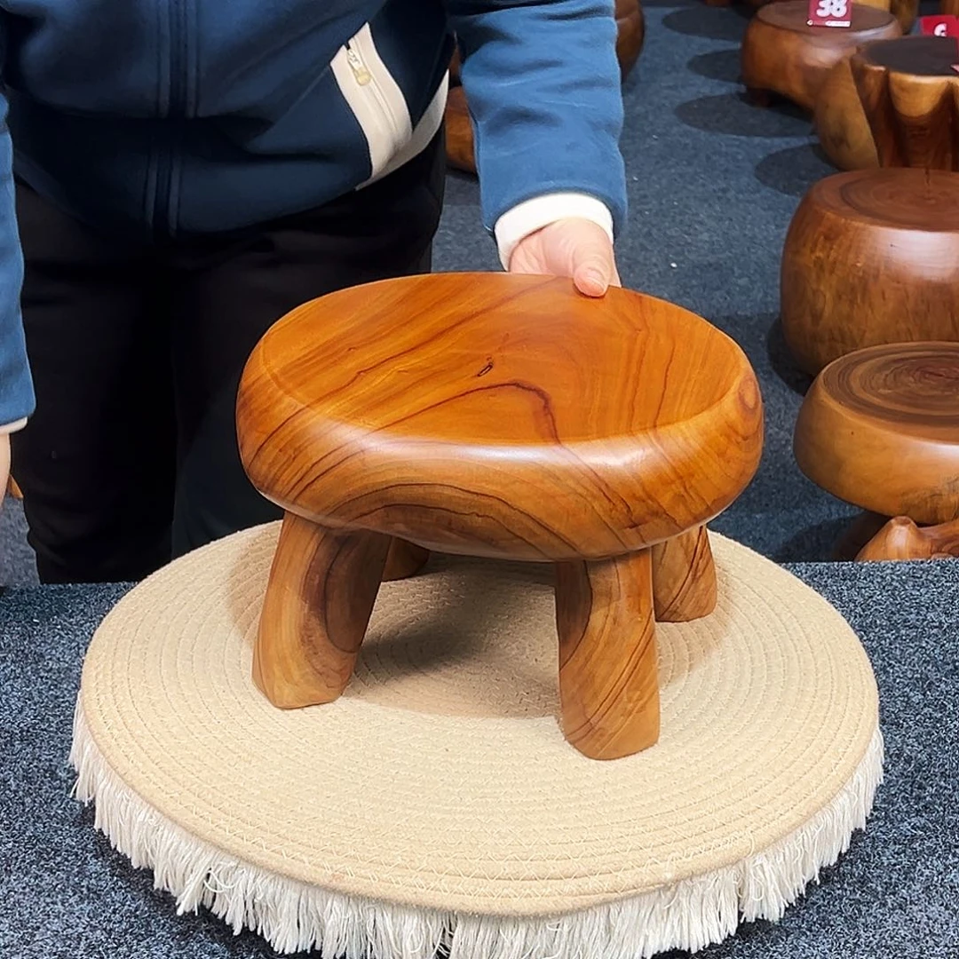 7 号香樟木尺寸：28-28-18cm