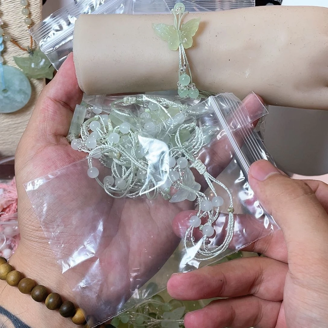 蛇纹石玉合金颈饰