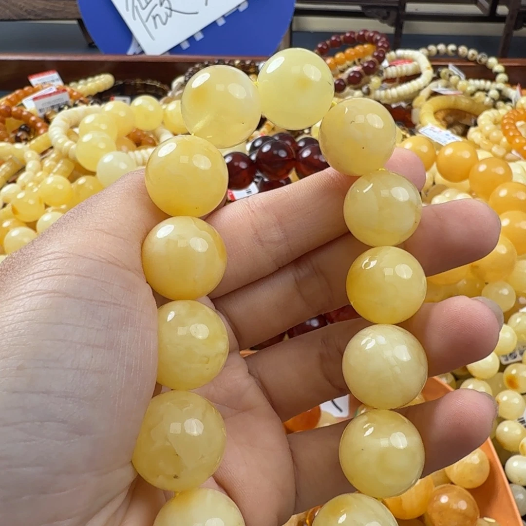 未镶嵌琥珀珠宝奇石