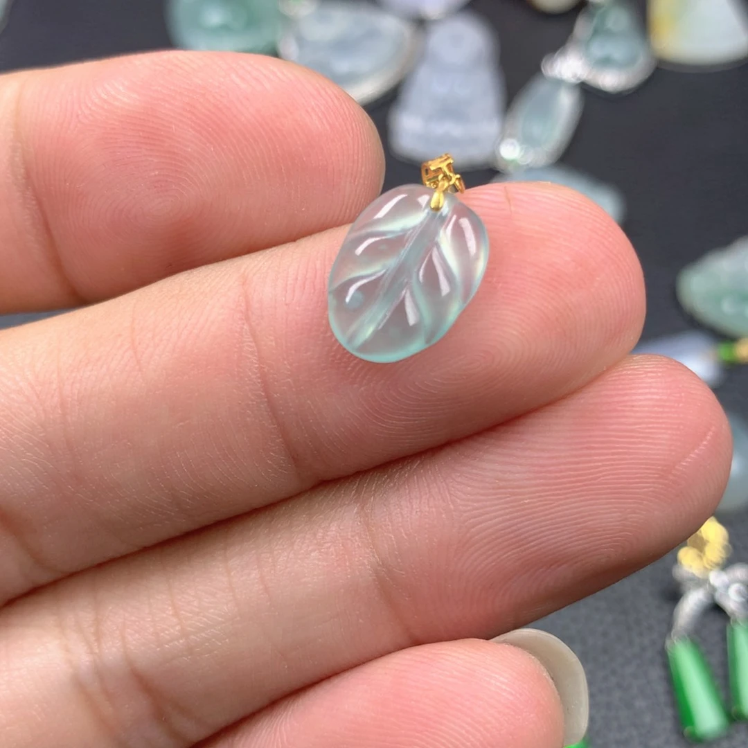 【闪购商品】翡翠18K金镶嵌颈饰翡翠
