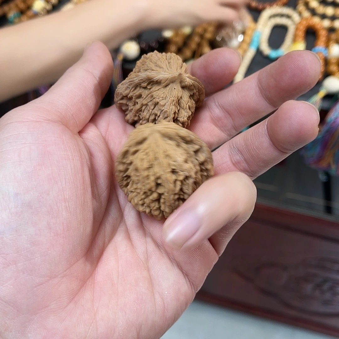 大***周文玩核桃把件纯天然文玩核桃