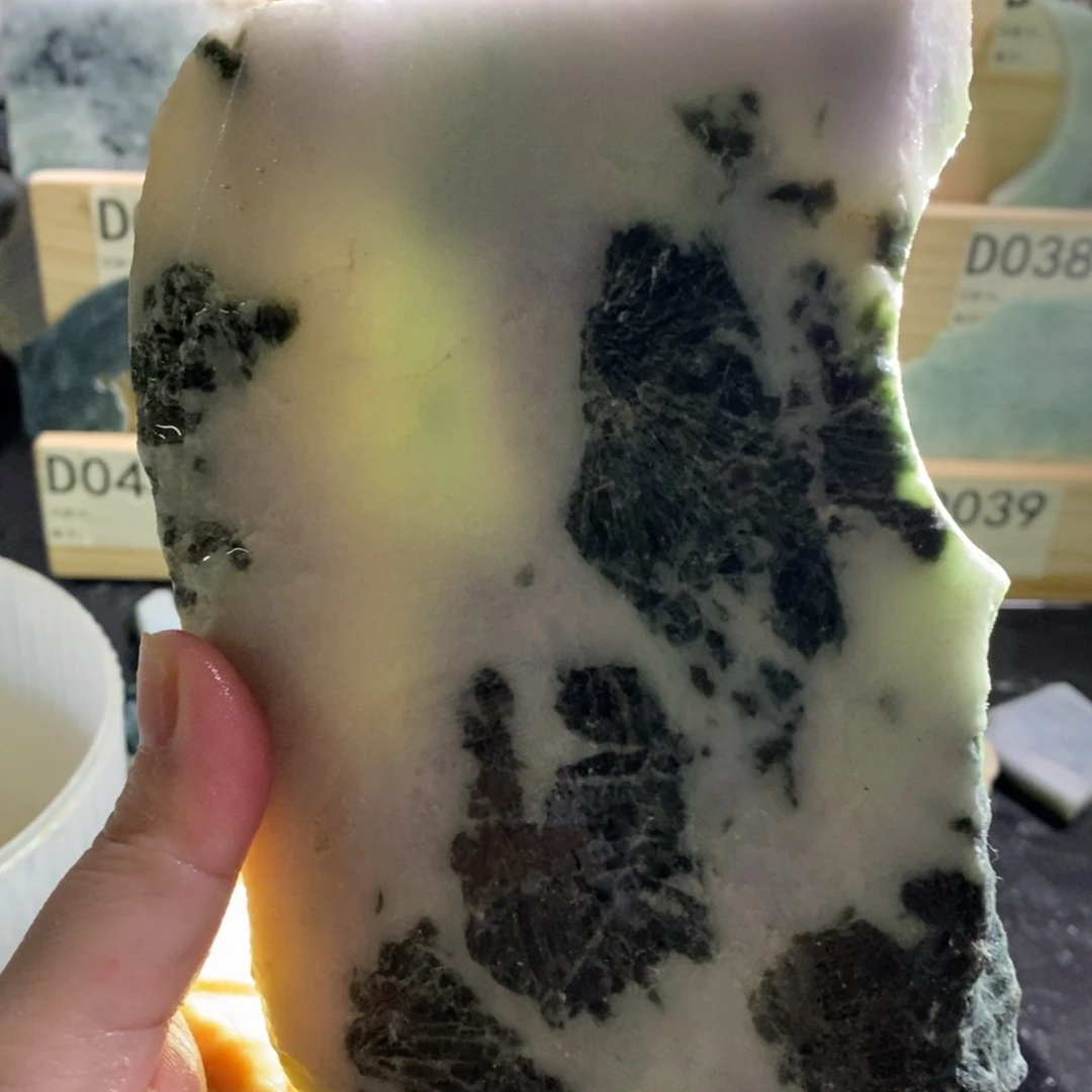 颈饰未镶嵌翡翠天然翡翠