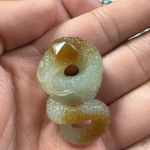 和田玉（糖玉）颈饰未镶嵌定制