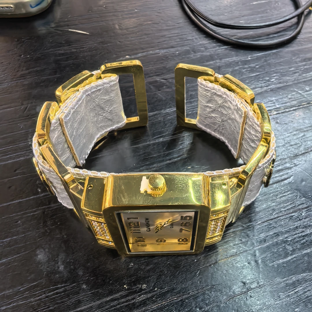 B984金灰色滴滴答答手镯