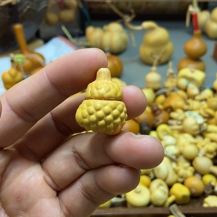 锐***锐菠萝包葫芦吊坠项链搭配
