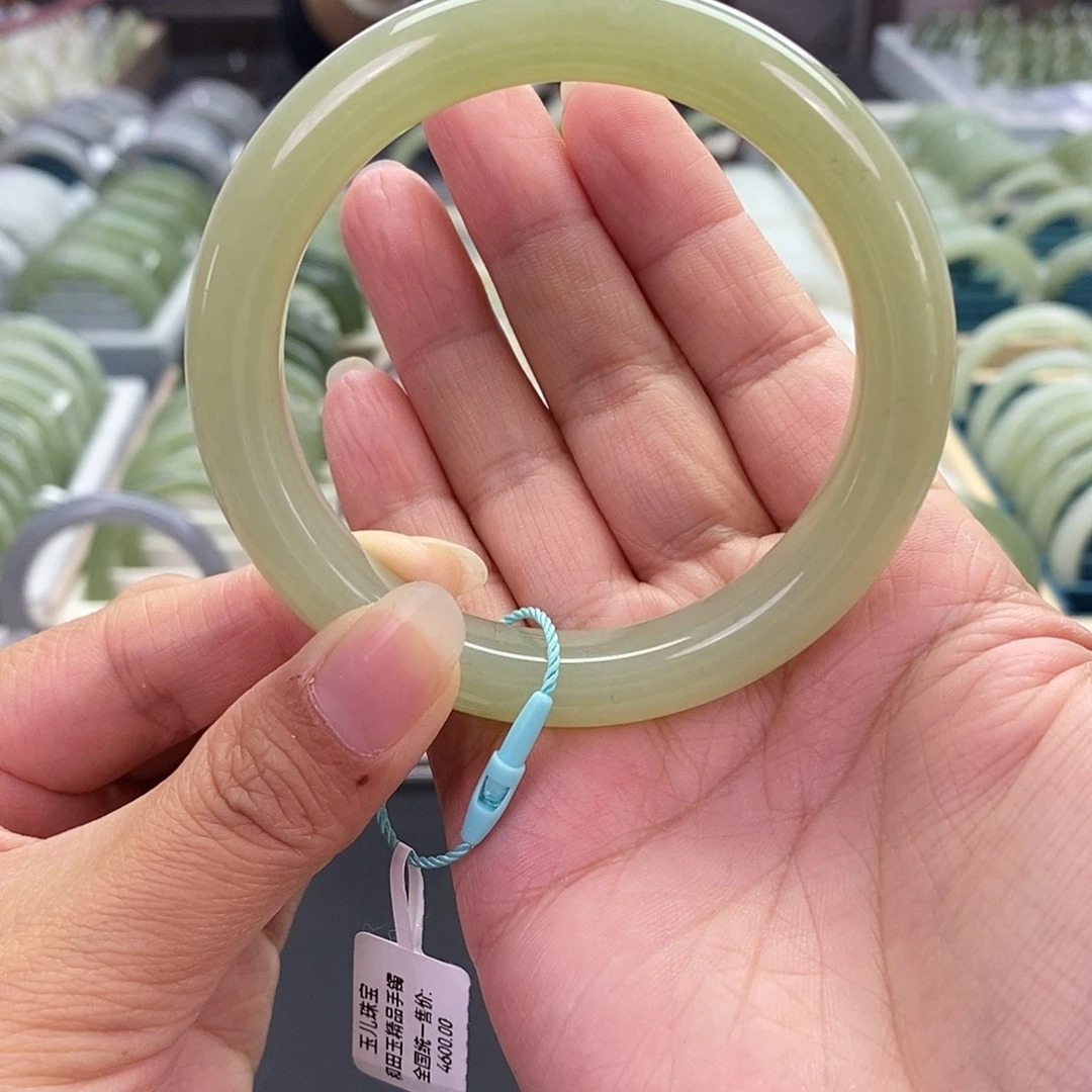 和田玉未镶嵌珠宝奇石和田玉手镯58