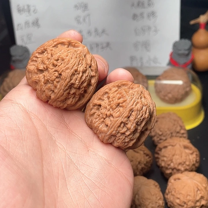 文玩核桃吊坠b****a40南疆88