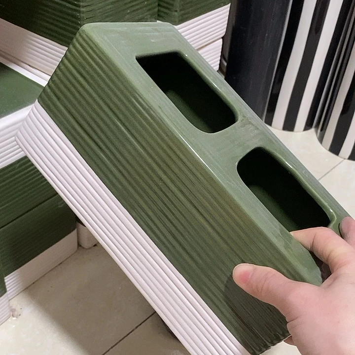 陶摆件陶盆有孔 瑕疵针孔漏釉介意勿拍外口 24*12外高12