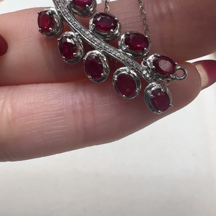 红宝石颈饰未镶嵌