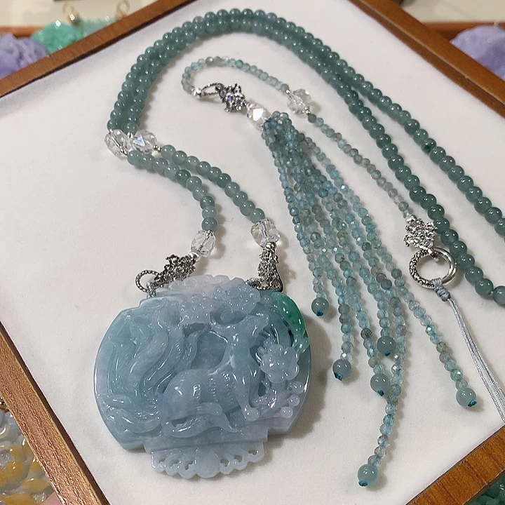 翡翠未镶嵌颈饰翡翠吊坠