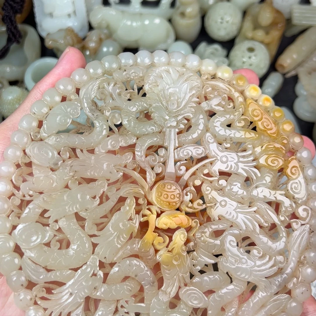 不***。和田玉未镶嵌摆件
