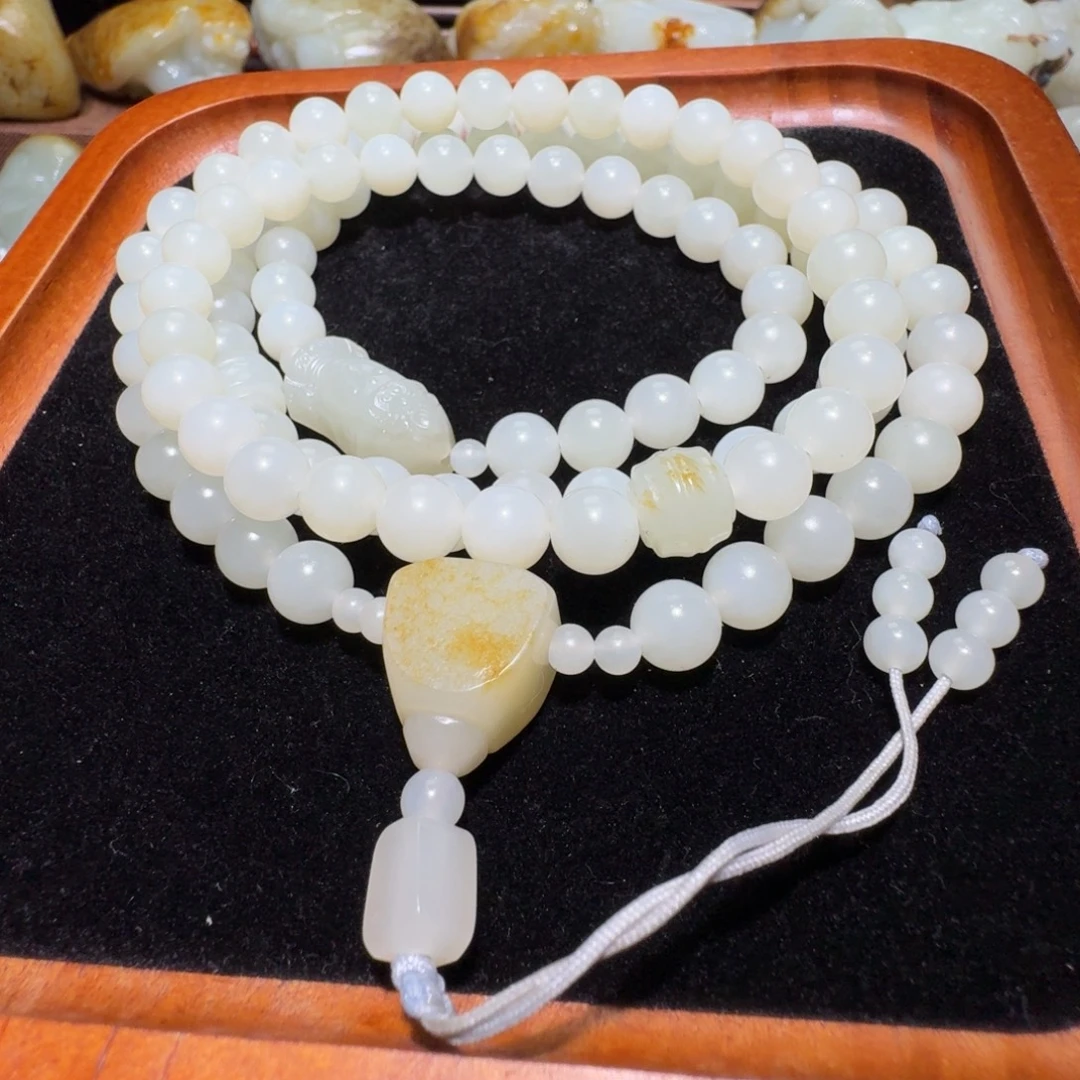 和田玉未镶嵌项链