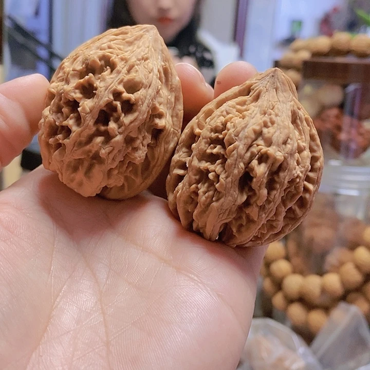 【闪购商品】文玩核桃把件止***i40大古石