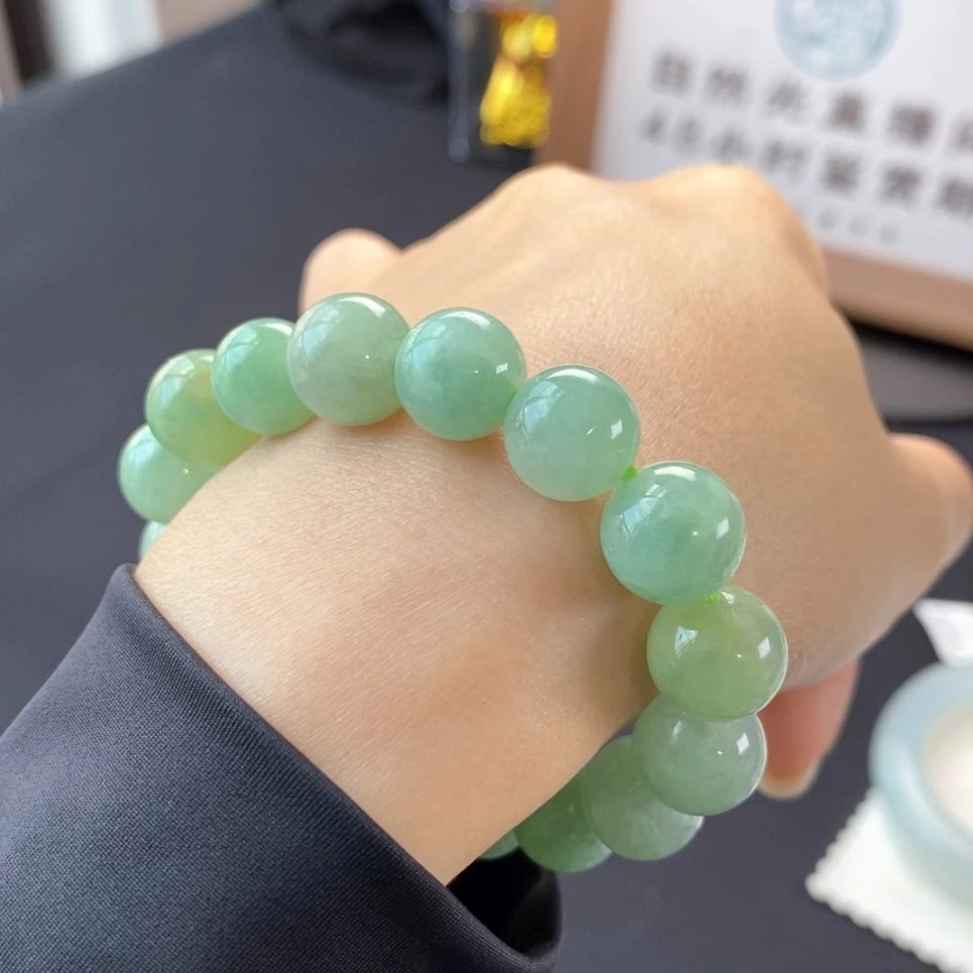 手链翡翠未镶嵌果绿手串