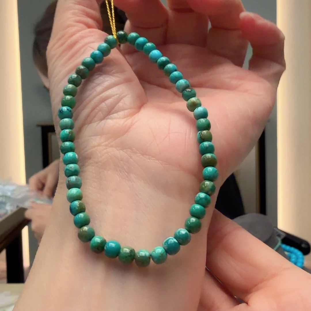 绿松石未镶嵌颈饰