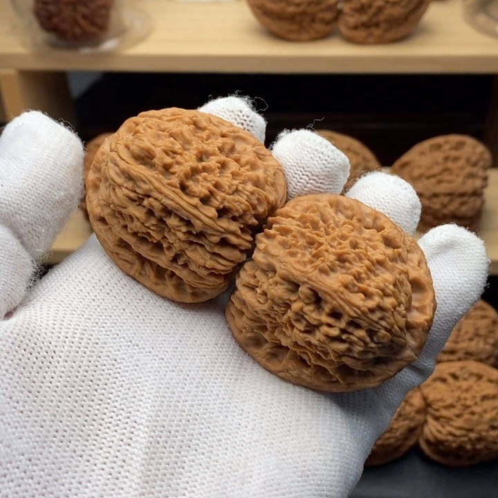 吊坠文玩核桃鹅蛋拉丝蚂蚁全家福毕业41尺2047