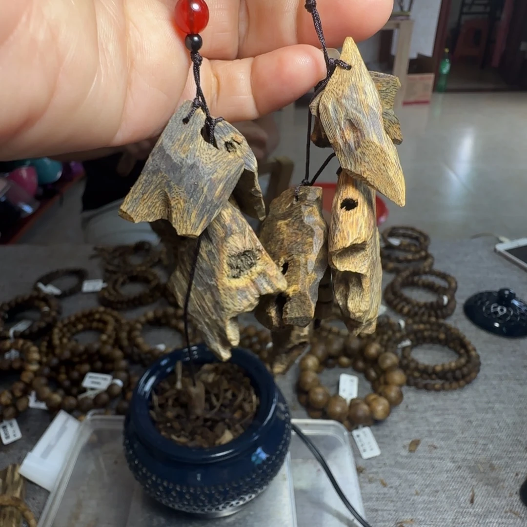 沉香沉香碎屑块料车挂