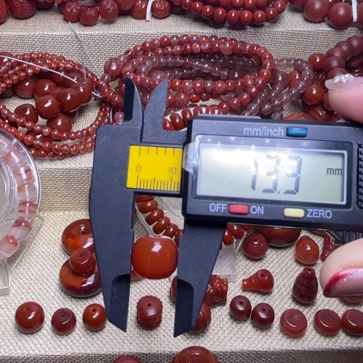 南红玛瑙未镶嵌手链老型