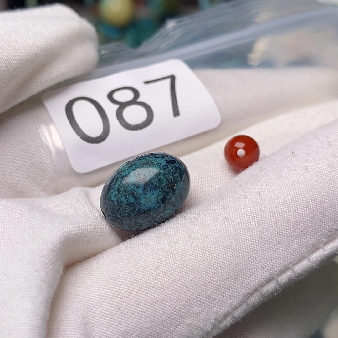 南红玛瑙未镶嵌珠宝奇石