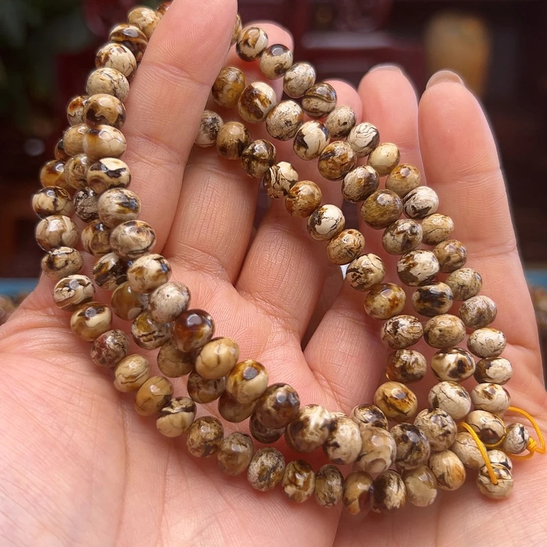 琥珀未镶嵌裸石抚顺琥珀20439八