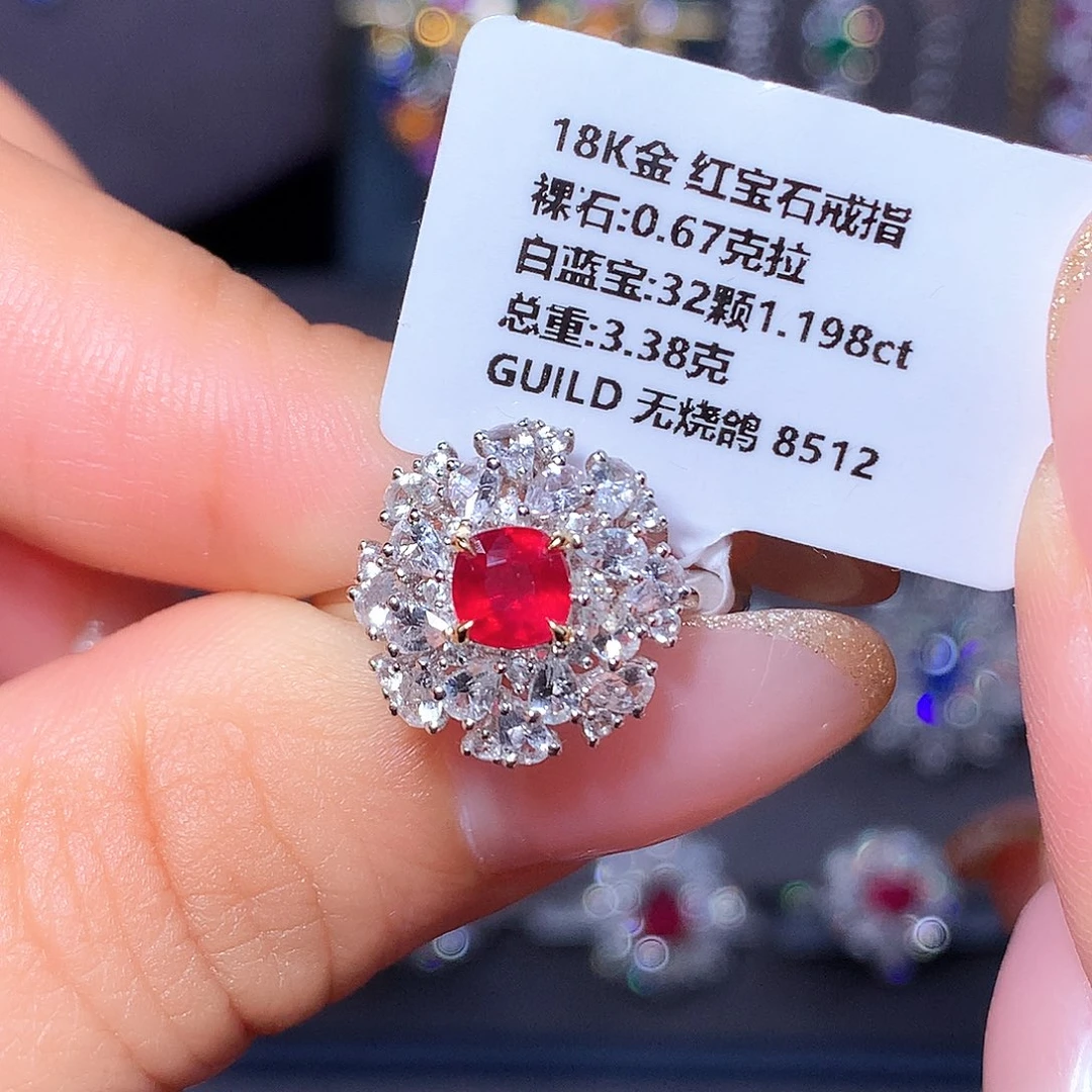 红宝石18K金镶嵌戒指
