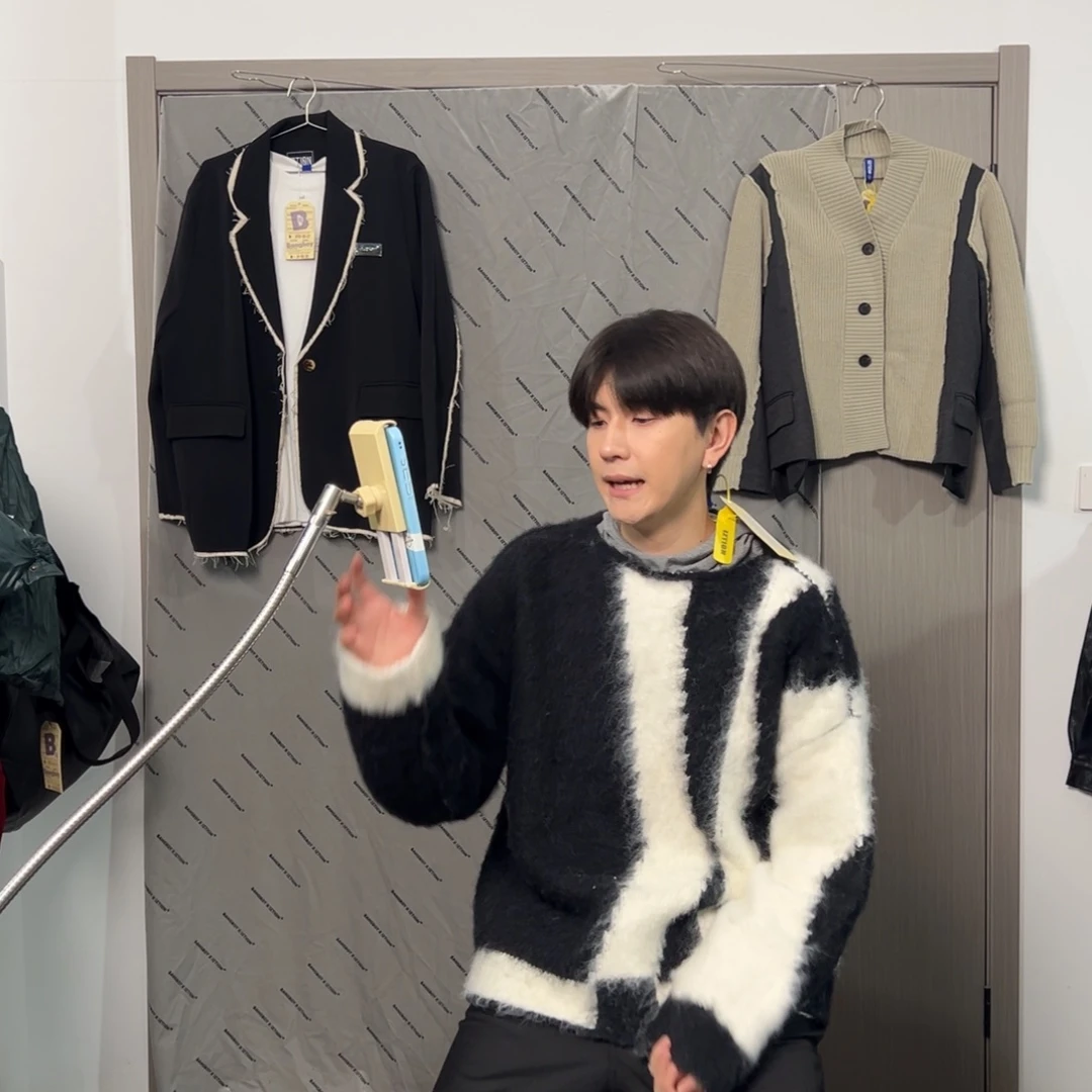 潮流时尚黑白毛衣m码