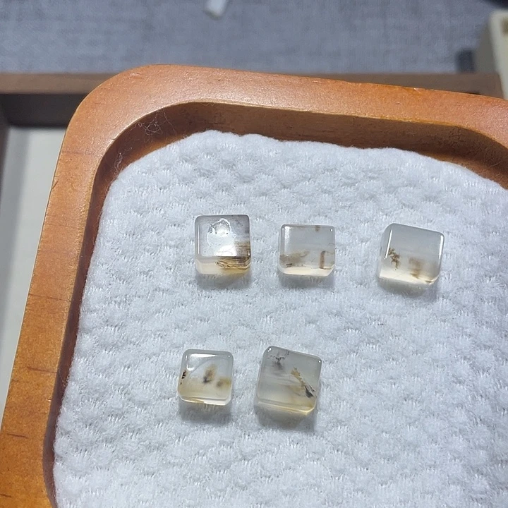 合金颈饰玛瑙/玉髓