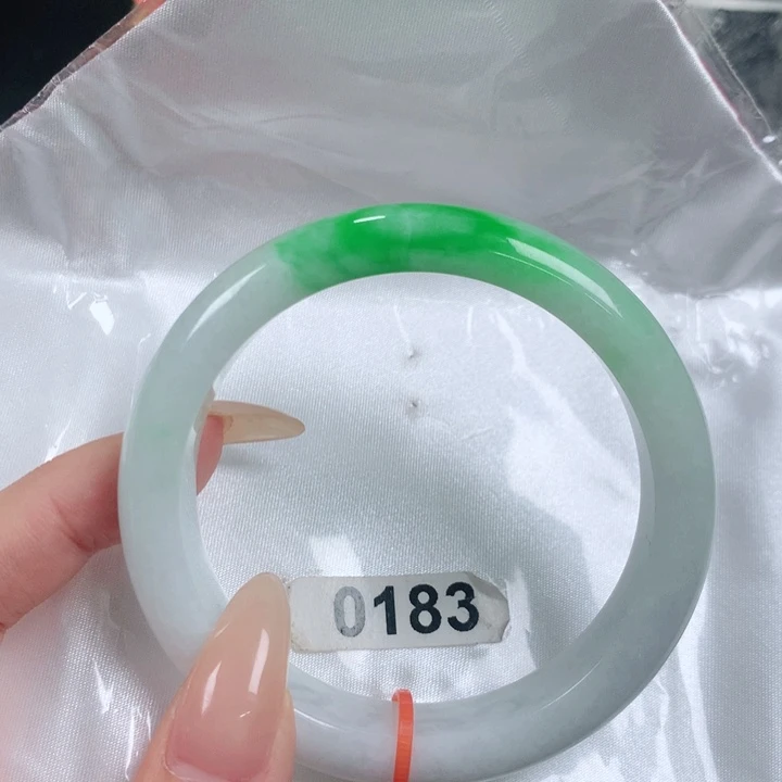 未镶嵌手镯翡翠编号0183