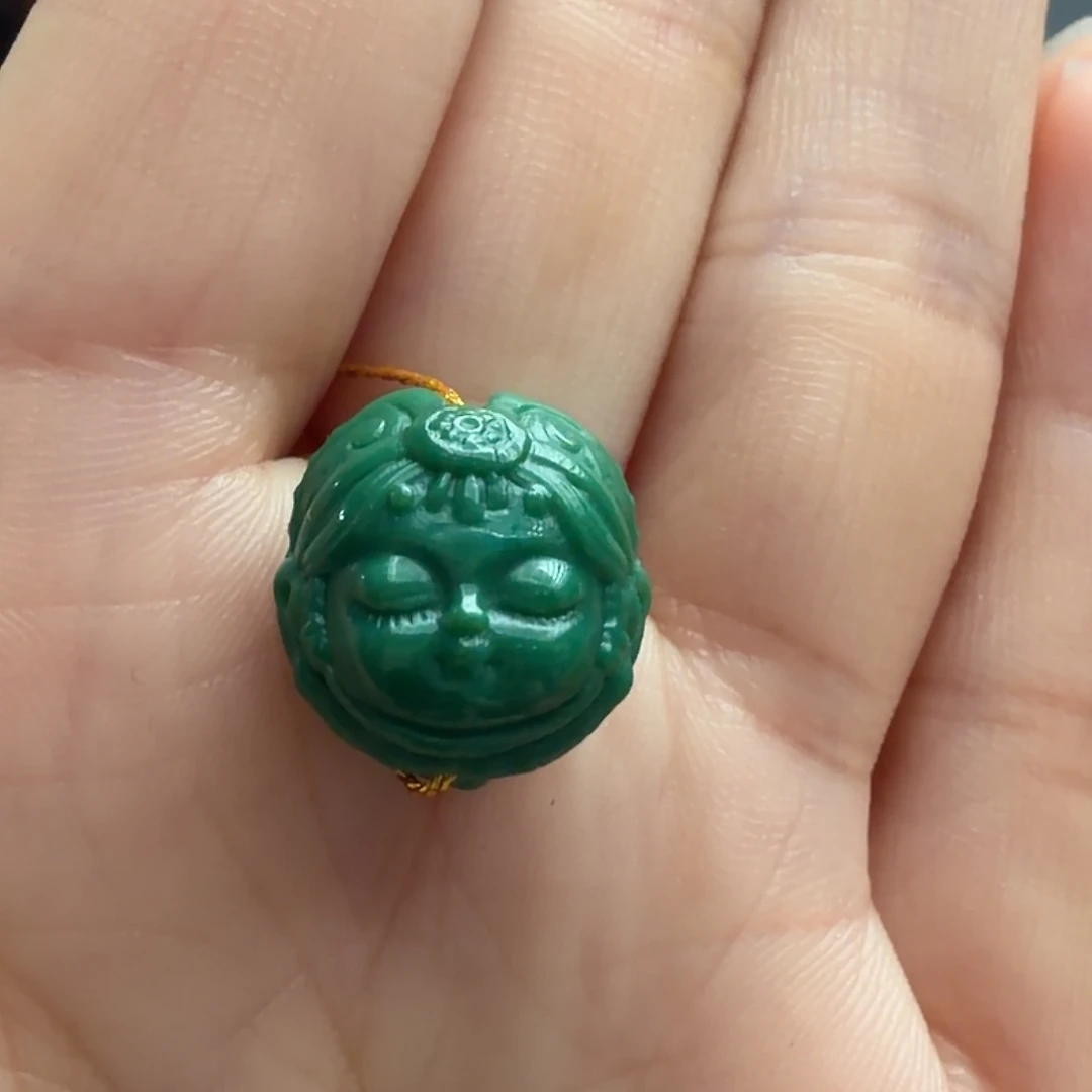 绿松石未镶嵌颈饰