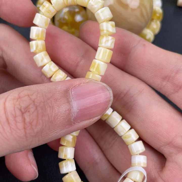 琥珀裸石未镶嵌天然51