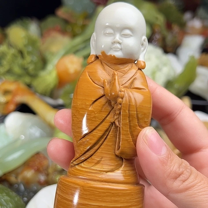 李***蛇纹石玉未镶嵌珠宝奇石