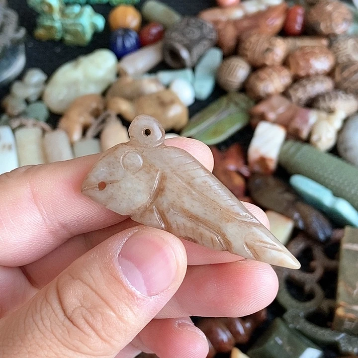 和田玉未镶嵌颈饰56
