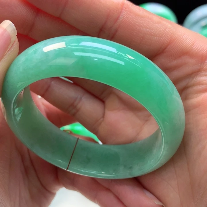 【闪购商品】翡翠手镯未镶嵌天然翡翠手镯