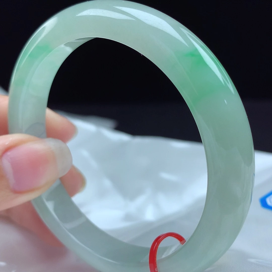 未镶嵌手镯翡翠97035，