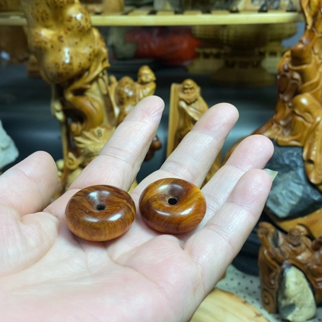 柏木（崖柏）糊***玩太行山上