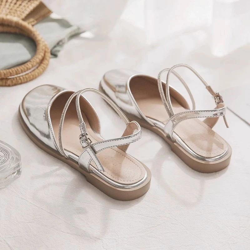 晚晚风夏季简约平底配裙子晚晚鞋温柔风包头银色凉鞋女夏仙女风女