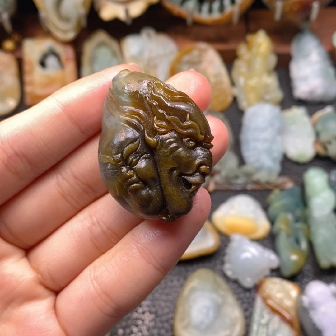 定制翡翠未镶嵌翡翠