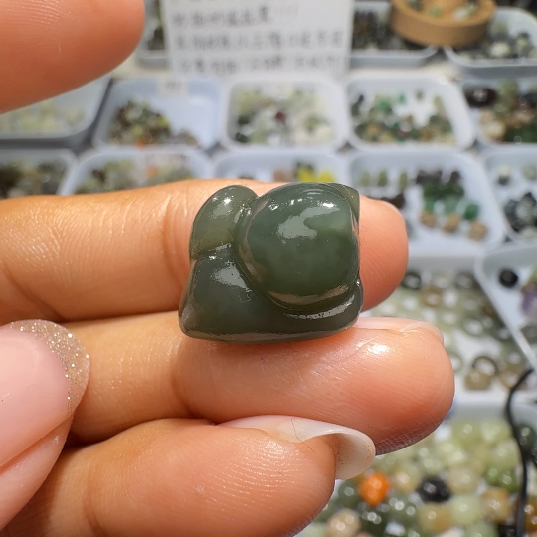 和田玉未镶嵌珠宝奇石